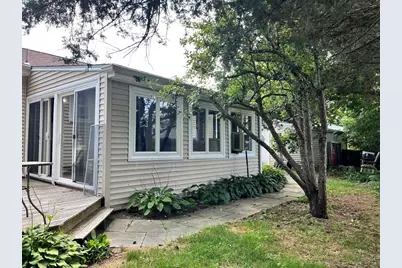 91 Pageotte St, Acushnet, MA 02743 - Photo 21