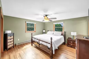 17 Breton Ln, Holyoke, MA 01040 - Photo 21
