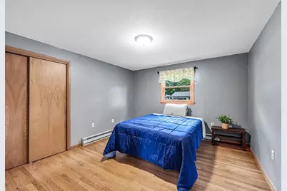 17 Breton Ln, Holyoke, MA 01040 - Photo 29