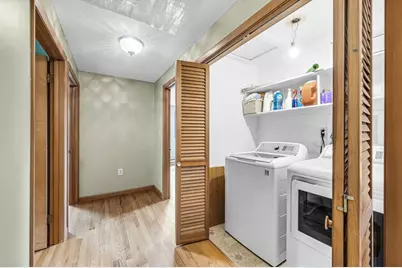 17 Breton Ln, Holyoke, MA 01040 - Photo 17