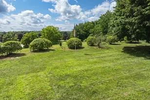 17 Breton Ln, Holyoke, MA 01040 - Photo 37