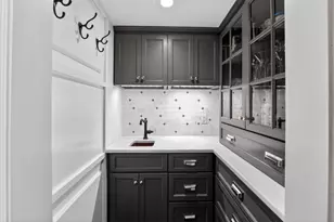 12 Hereford, Boston, MA 02115 - Photo 3