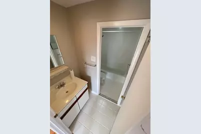 10 Roberts St #21, Somerville, MA 02145 - Photo 11