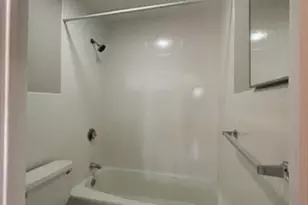 10 Roberts St, Somerville, MA 02145 - Photo 9