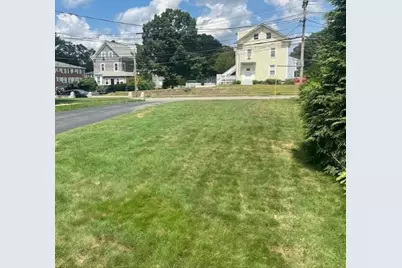 32 Holten St #2R, Danvers, MA 01923 - Photo 9