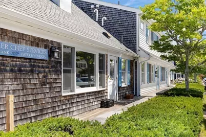 258 Edgartown-Vineyard Haven Rd, Edgartown, MA 02539 - Photo 21