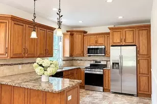 71 Bear Hole Rd, West Springfield, MA 01089 - Photo 5