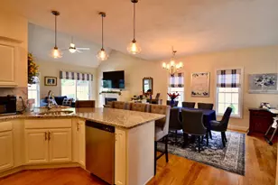 18 Tea Party Cir, Holden, MA 01520 - Photo 11