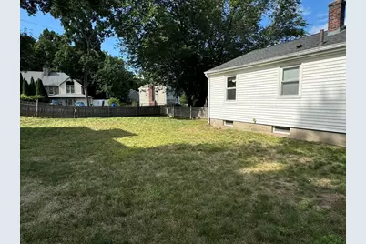 7 Gardner Ave, Attleboro, MA 02703 - Photo 25