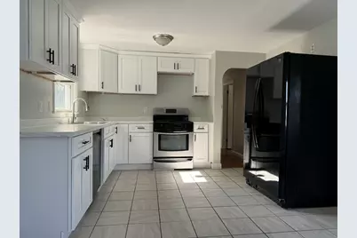 7 Gardner Ave, Attleboro, MA 02703 - Photo 3