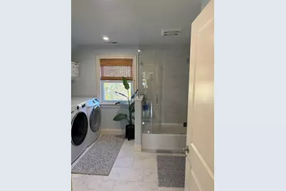 26 Monatiquot St, Weymouth, MA 02191 - Photo 21