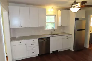 60 Pleasant St, Plymouth, MA 02360 - Photo 3