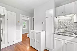 99 Thorndike St, Arlington, MA 02474 - Photo 5