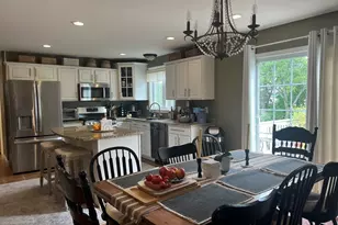 609 Detroit St, Fall River, MA 02721 - Photo 3