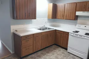 124 Ash St, Fall River, MA 02724 - Photo 21