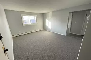 124 Ash St, Fall River, MA 02724 - Photo 9