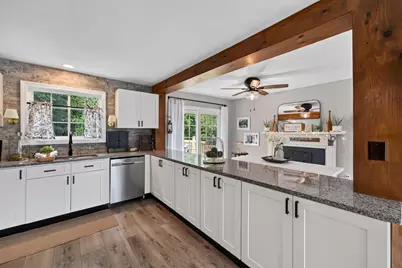 125 Alpha St, Dartmouth, MA 02747 - Photo 11