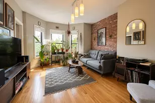 16 Cross St E, Somerville, MA 01245 - Photo 11