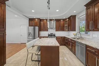 657 Silver St, Agawam, MA 01001 - Photo 7