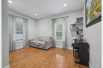 657 Silver St, Agawam, MA 01001 - Photo 27