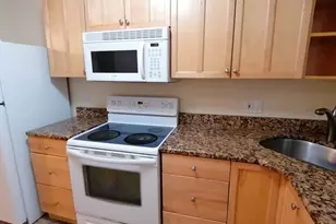 8 Kenwood St, Cambridge, MA 02141 - Photo 5
