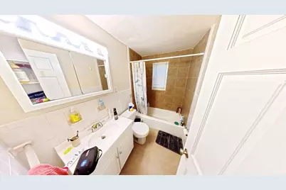 8 Kenwood St #4, Cambridge, MA 02141 - Photo 7