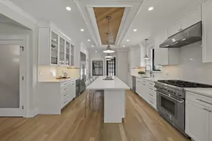 579 Centre St, Newton, MA 02458 - Photo 11