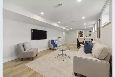 579 Centre St, Newton, MA 02458 - Photo 7