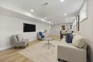 579 Centre St, Newton, MA 02458 - Photo 7