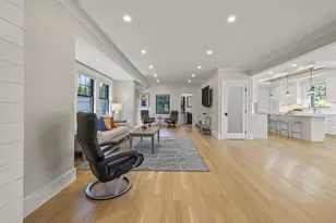 579 Centre St, Newton, MA 02458 - Photo 7