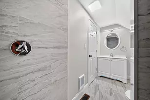 63 Malden St, Malden, MA 02148 - Photo 17