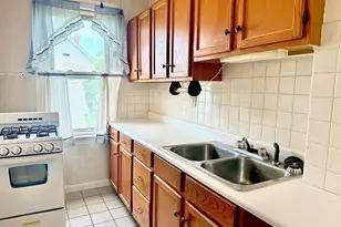 87 Hathaway St, New Bedford, MA 02746 - Photo 9