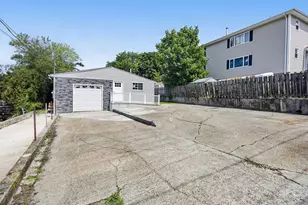 24 Emerson St, Fall River, MA 02720 - Photo 3