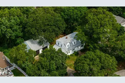 17 Winthrop Rd, Plymouth, MA 02360 - Photo 3
