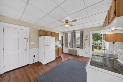 84 Third St, Somerset, MA 02726 - Photo 21