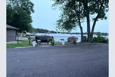 60 Wakefield Ave Webster Lake, Webster, MA 01570 - Photo 9