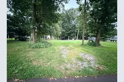 60 Wakefield Ave Webster Lake, Webster, MA 01570 - Photo 15