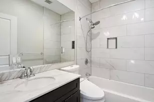 1048 Saratoga St, Boston, MA 02128 - Photo 15