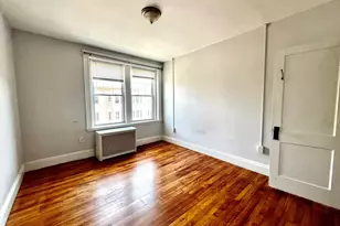76 Babcock St, Brookline, MA 02446 - Photo 7