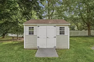 50 Conant St, Bridgewater, MA 02324 - Photo 33