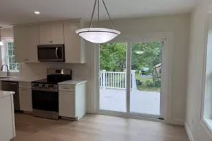 92 Forest St, Middleborough, MA 02346 - Photo 9