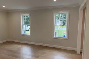 92 Forest St, Middleborough, MA 02346 - Photo 5