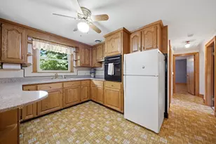 19 Daley Ave, Methuen, MA 01844 - Photo 17