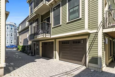 10R Spring Garden St #3, Boston, MA 02125 - Photo 35