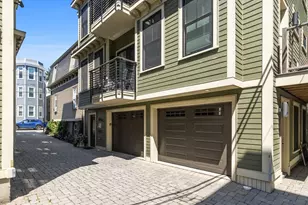 10R Spring Garden St, Boston, MA 02125 - Photo 35