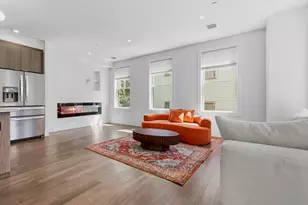 10R Spring Garden St, Boston, MA 02125 - Photo 5