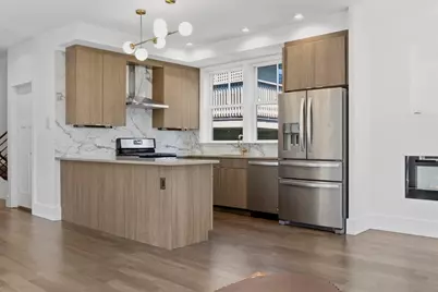 10R Spring Garden St #3, Boston, MA 02125 - Photo 7