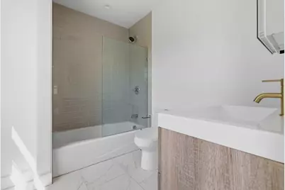 10R Spring Garden St #3, Boston, MA 02125 - Photo 25