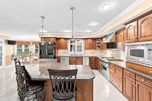 10 Edna Cir, Freetown, MA 02717 - Photo 9