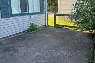 22 Mann St, Attleboro, MA 02703 - Photo 15